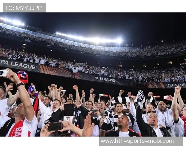 弗兰克谈斯彭斯被换下后的情绪表达对球队失利感到非常失望 弗兰克谈斯彭斯被换下后的情绪表达对球队失利感到非常失望