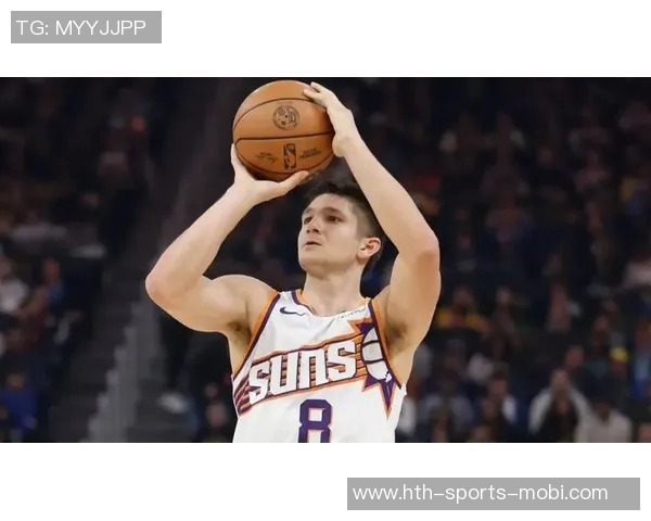 阿伦表现出色11投5中三分球命中率高达50贡献13分并有2篮板2助攻1抢断1盖帽 阿伦表现出色11投5中三分球命中率高达50贡献13分并有2篮板2助攻1抢断1盖帽