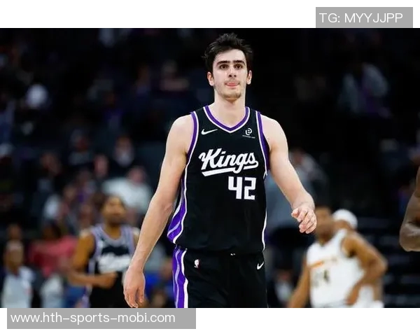 雷诺全能表现助力球队克尼佩尔三分如雨弗拉格哈珀共同发力争胜 雷诺全能表现助力球队克尼佩尔三分如雨弗拉格哈珀共同发力争胜